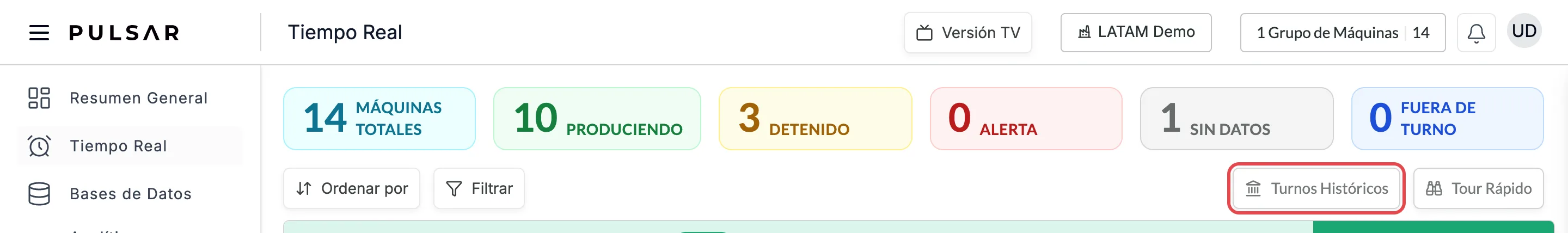 La parte superior de la página Tiempo Real, con los botones Ordenar por y Filtrar a la izquierda y el botón Turnos Históricos resaltado junto a Tour Rápido a la derecha.